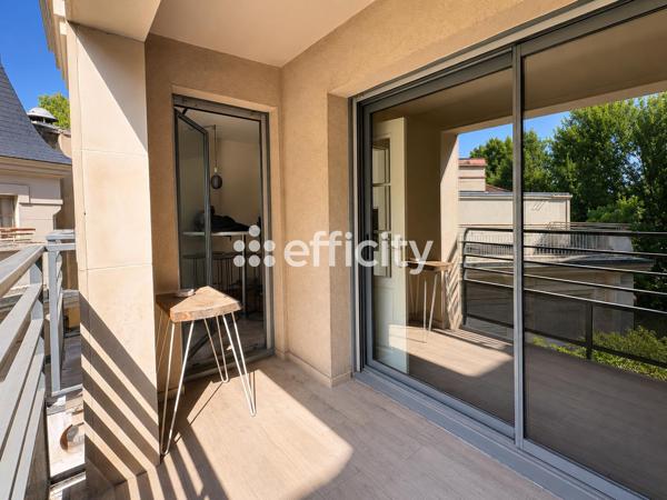 Appartement
         4 pièces
        - 106 m² 549 000 € *