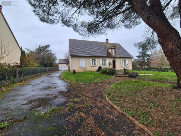 Maison de ville à vendre à La Châtre dans l'Indre (36400), ref : CG/418