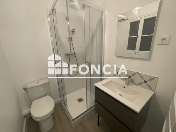 Location Appartement 2 pièces 37.32 m² - 58 RUE NAU Marseille 13006