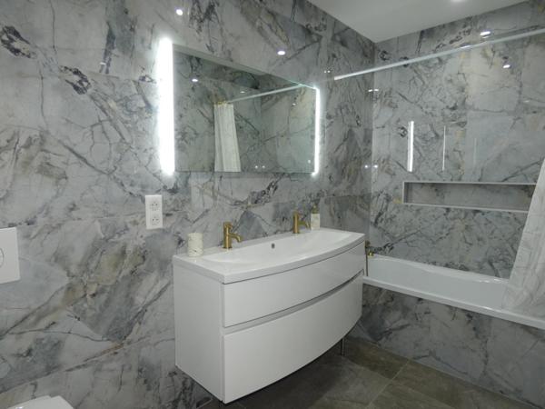 Villa plain pied 100m² 3 chambres sur terrain de 214m² avec piscine et garage