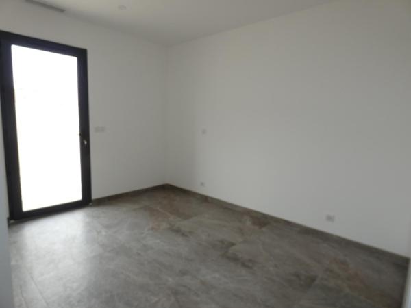 Villa plain pied 100m² 3 chambres sur terrain de 214m² avec piscine et garage