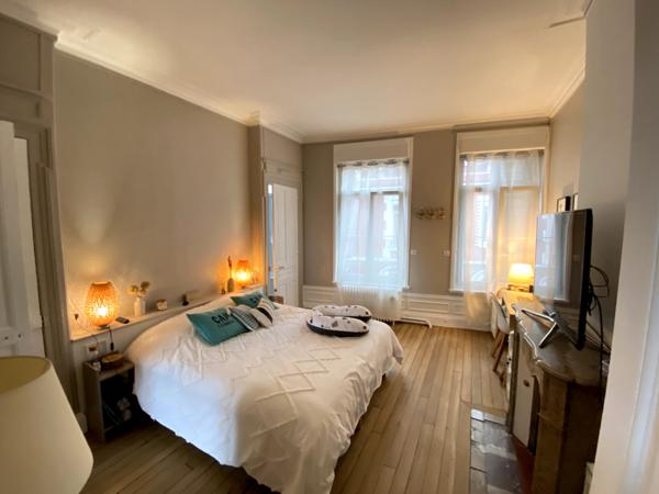 Maison Saint Quentin 8 pièce(s) 185 m2