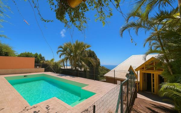 Maison à louer    5 pièces •  Saint-Denis