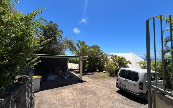 Maison à louer    5 pièces •  Saint-Denis