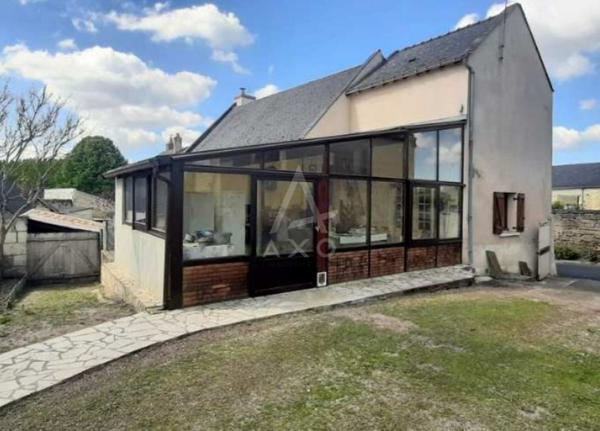 Maison en tuffeau à fort potentiel, dans un cadre calme et touristique