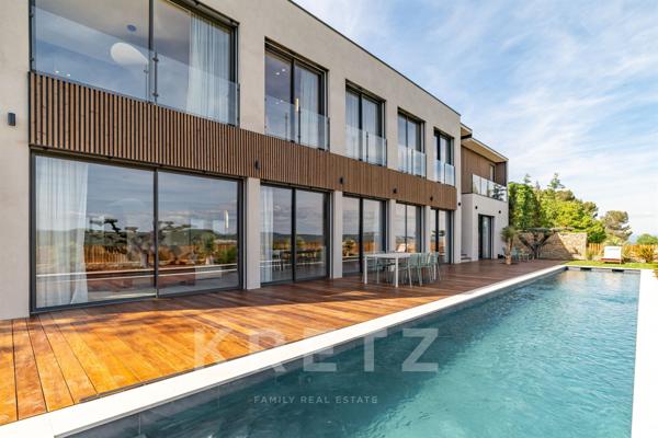 AIX-EN-PROVENCE VILLA CONTEMPORAINE  272 m2, 5 CHAMBRES, VUE SAINTE-VICTOIRE