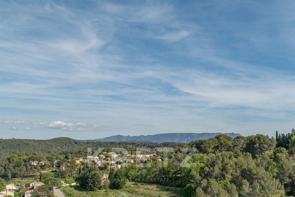 AIX-EN-PROVENCE VILLA CONTEMPORAINE  272 m2, 5 CHAMBRES, VUE SAINTE-VICTOIRE