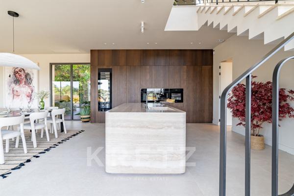 AIX-EN-PROVENCE VILLA CONTEMPORAINE  272 m2, 5 CHAMBRES, VUE SAINTE-VICTOIRE