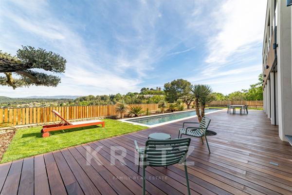 AIX-EN-PROVENCE VILLA CONTEMPORAINE  272 m2, 5 CHAMBRES, VUE SAINTE-VICTOIRE