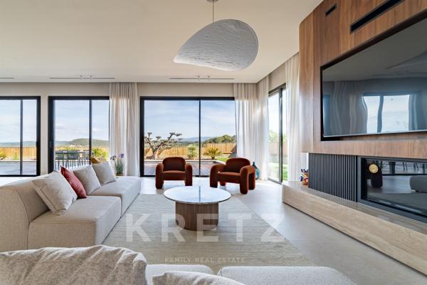 AIX-EN-PROVENCE VILLA CONTEMPORAINE  272 m2, 5 CHAMBRES, VUE SAINTE-VICTOIRE