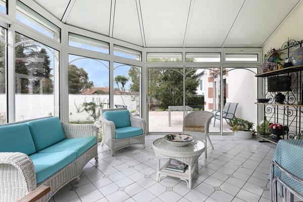 Maison de maître centre ville de  DAX  8 pièce(s) 224 m2