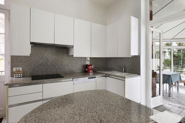 Maison de maître centre ville de  DAX  8 pièce(s) 224 m2