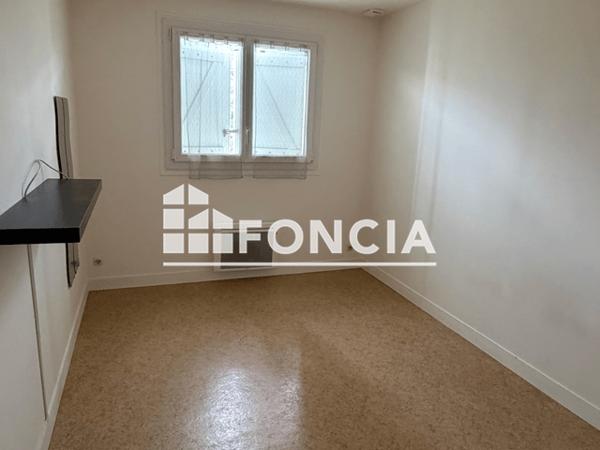 Location Maison 4 pièces 97 m² - 10A RUE GRAIMBERT Nogentel 02400