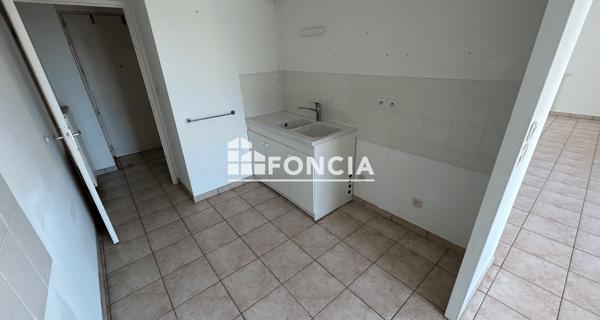 Location Appartement 3 pièces 75.06 m² - Valence 26000