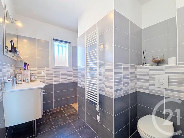 Maison à vendre  4 pièces - 76,80 m2 RAPHELE LES ARLES - 13