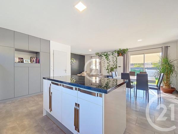 Maison à vendre  4 pièces - 76,80 m2 RAPHELE LES ARLES - 13