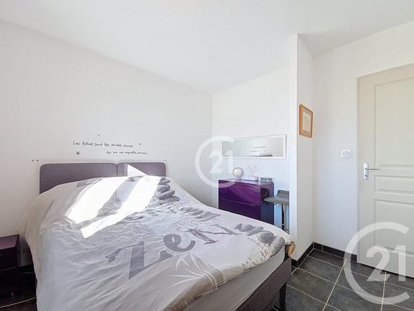 Maison à vendre  4 pièces - 76,80 m2 RAPHELE LES ARLES - 13