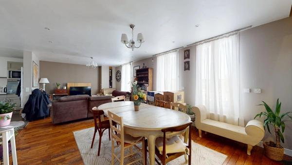 Location Appartement 6 pièces 98 m2 à Vitry-sur-Seine