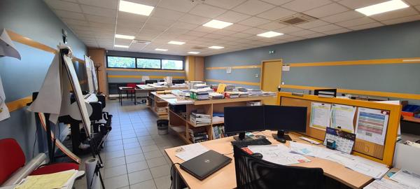 Local D’activité 2300m² – Angers