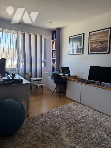 A VENDRE VANNES MADELEINE MAISON CONTEMPORAINE de 132 m2 hab en parfait état GARAGE de 40 m2