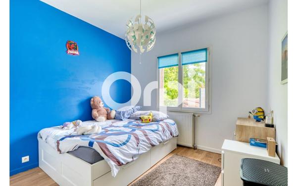 Maison à vendre    7 pièces • 220 m2 Bron