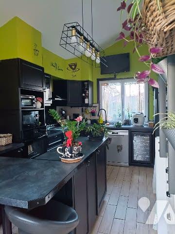 Maison à vendre – Belle maison familiale avec garage et dépendance