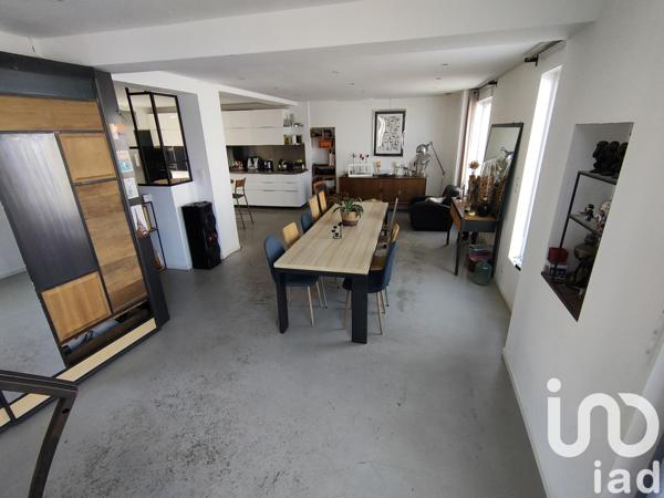 Maison à vendre 10 pièces 295 m² Fougères