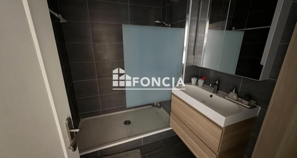 Location Appartement meublé 3 pièces 63.25 m² - Paris 75015