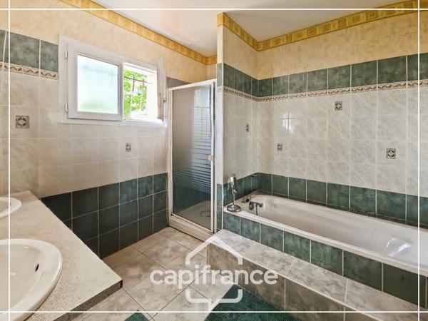 Maison de plain pied 3 chambres, garage et jardin clos