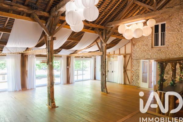 Maison à vendre 20 pièces 527 m² Les Hauts-d'Anjou
