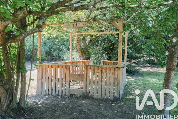 Maison à vendre 20 pièces 527 m² Les Hauts-d'Anjou