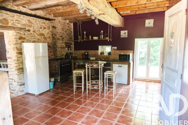 Maison à vendre 20 pièces 527 m² Les Hauts-d'Anjou