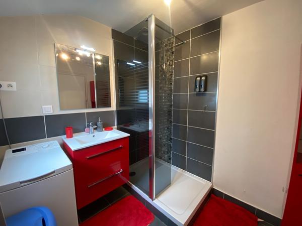 A Vendre Appartement T2 meublé vendu loué Mont De Marsan hyper centre  dernier étage
