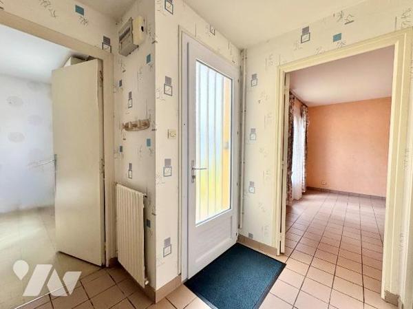 PLABENNEC BOURG - Petite maison des années 70, de 68 m² posée au calme, sur une parcelle de 470...