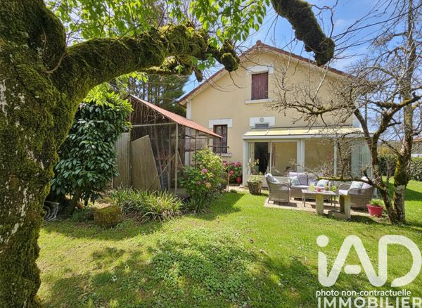 Maison à vendre 4 pièces 90 m² La Rochefoucauld-en-Angoumois