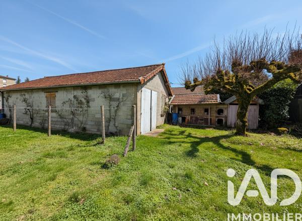 Maison à vendre 4 pièces 90 m² La Rochefoucauld-en-Angoumois