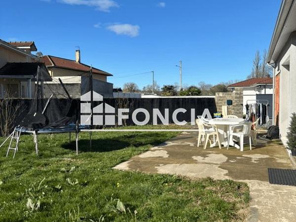 Location Maison 4 pièces 92 m² - 8 CHEMIN DU PRADAS Juillan 65290