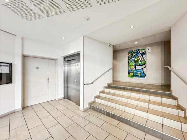 Appartement à vendre 3 pièces VENISSIEUX (69)