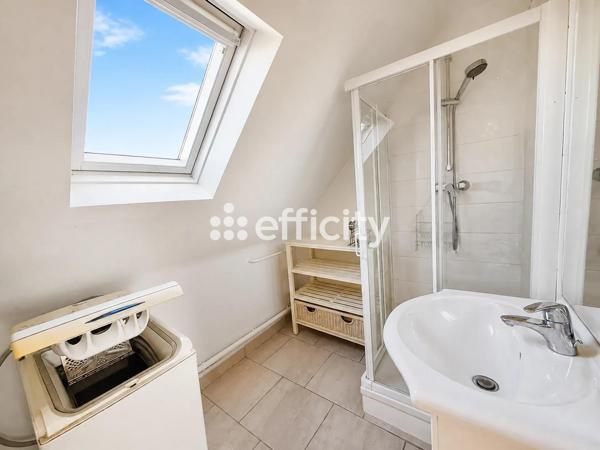 Appartement
         3 pièces
        - 46 m² Exclusivité 140 000 € *