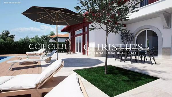 À vendre Saint-Jean-de-Luz - Villa de 185 m² avec piscine et vue Rhune