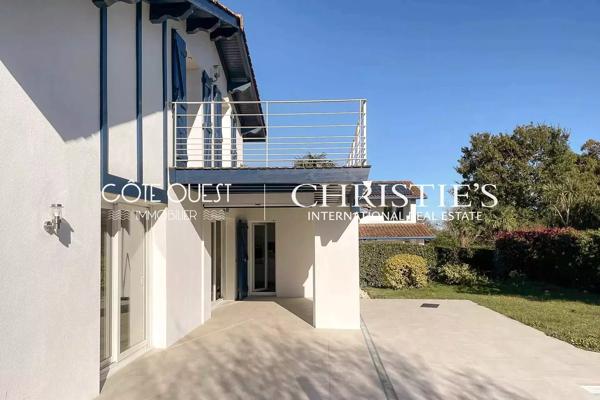 À vendre Bassussarry - Maison rénovée avec piscine