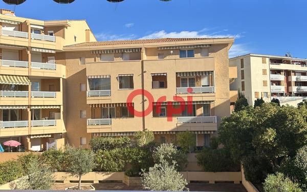 Appartement à louer    2 pièces •  Sainte-Maxime