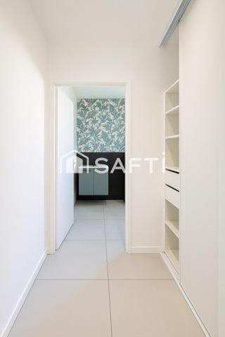 Élégance et confort à Palaja : superbe maison contemporaine 4 faces avec piscine, jardin et garage privé.