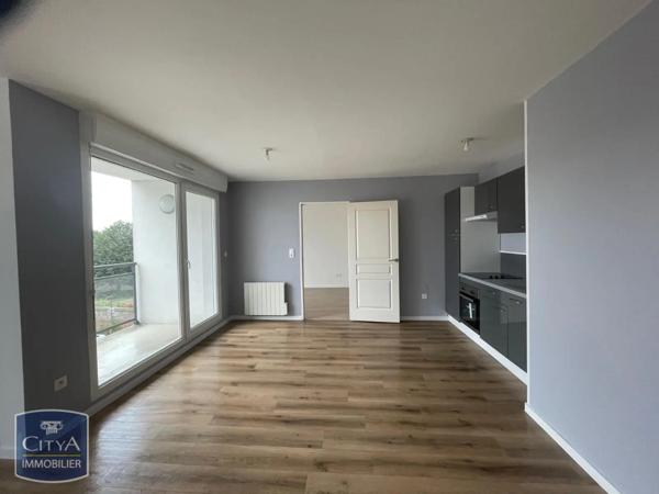 Appartement à louer 2 pièces 50.37m² Liévin (62800)