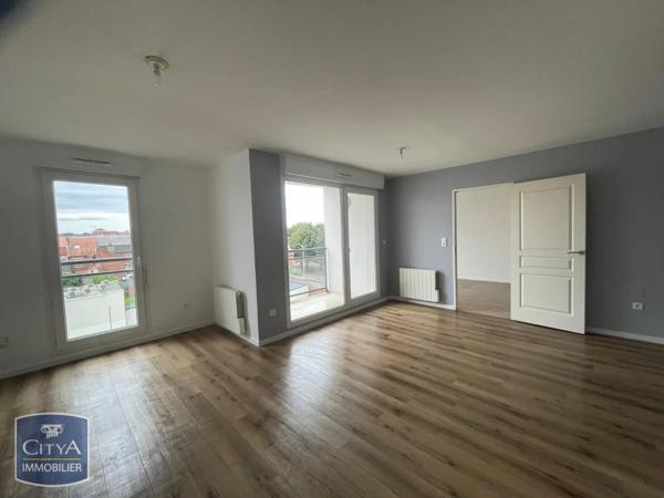 Appartement à louer 2 pièces 50.37m² Liévin (62800)