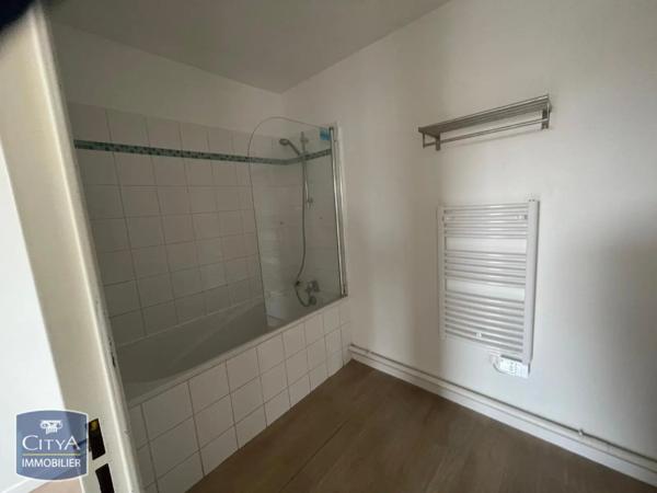 Appartement à louer 2 pièces 50.37m² Liévin (62800)