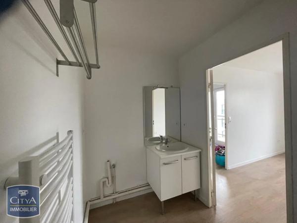 Appartement à louer 2 pièces 50.37m² Liévin (62800)