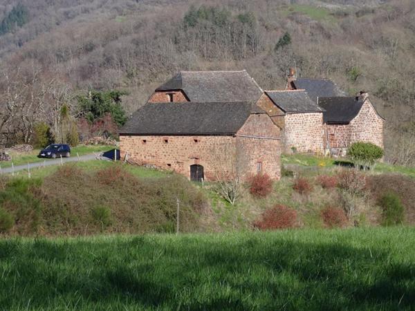 Mouret - Corps de ferme en grès rouge (voisinage) terrain  de 3 616 m² à 16 057 m² - 159 212