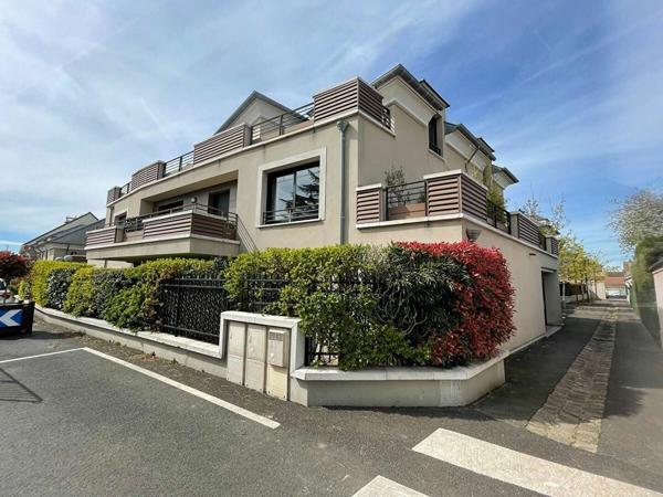 Appartement à vendre    4 pièces • 119 m2 Chevry-Cossigny