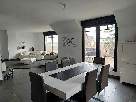Appartement à vendre    4 pièces • 119 m2 Chevry-Cossigny